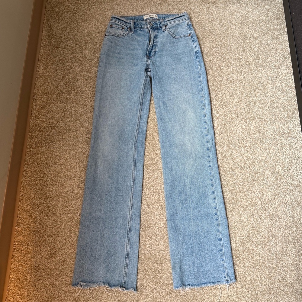 ABERCROMBIE Low Rise Baggy Jean